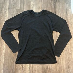 Lululemon long sleeve shirt
